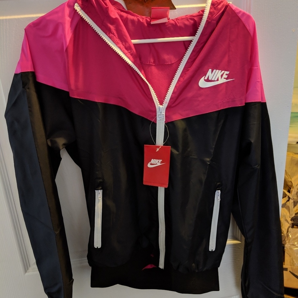 Nike Windrunner Windbreaker Jacket